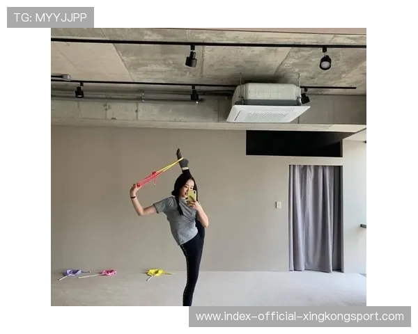 体操女神晒训练照!腰柔到不合理 体操女神晒训练照!腰柔到不合理