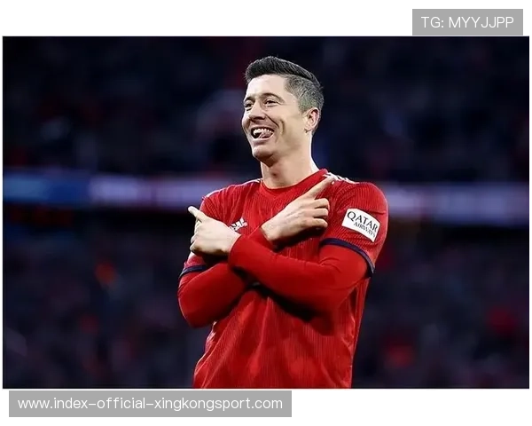 莱万内切抽射质量极高,拜仁前场持续输出:两段式解码顶级进攻美学 莱万内切抽射质量极高,拜仁前场持续输出:两段式解码顶级进攻美学