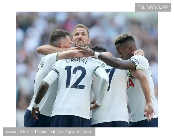 热刺队内连线打出精彩进攻配合,展现无与伦比的团队默契 热刺队内连线打出精彩进攻配合,展现无与伦比的团队默契