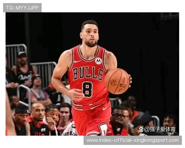 公牛拉文底线加速上篮，伺机完成爆扣，篮球场上的飞天传奇